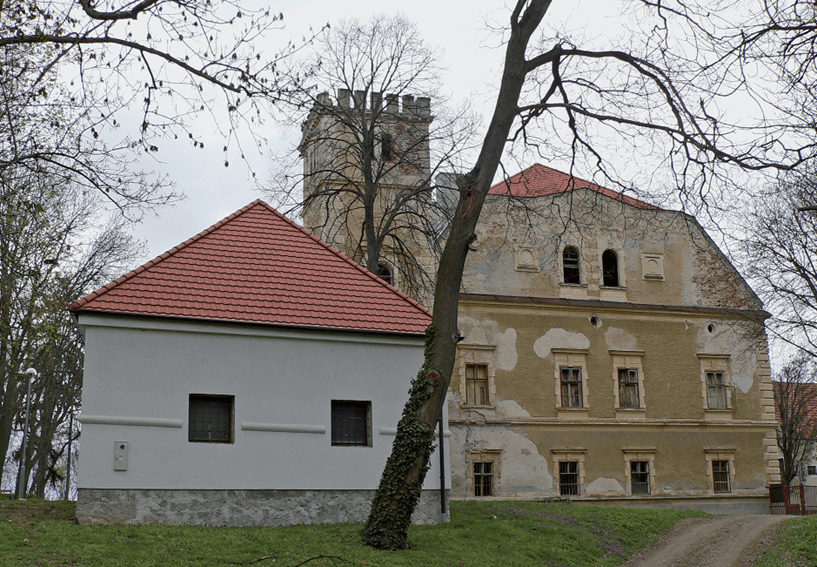 Nyitrasárfő
